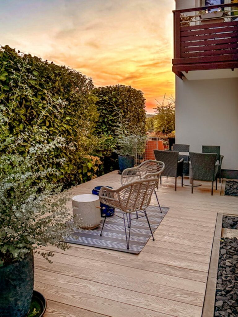 Terrasse Kobaltblau Abend